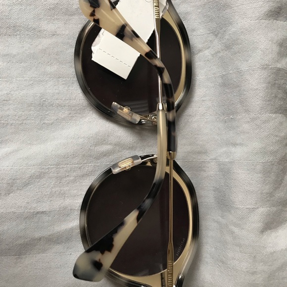 ?MIU MIU ? Retro Round Sunglasses Tortoise Shell